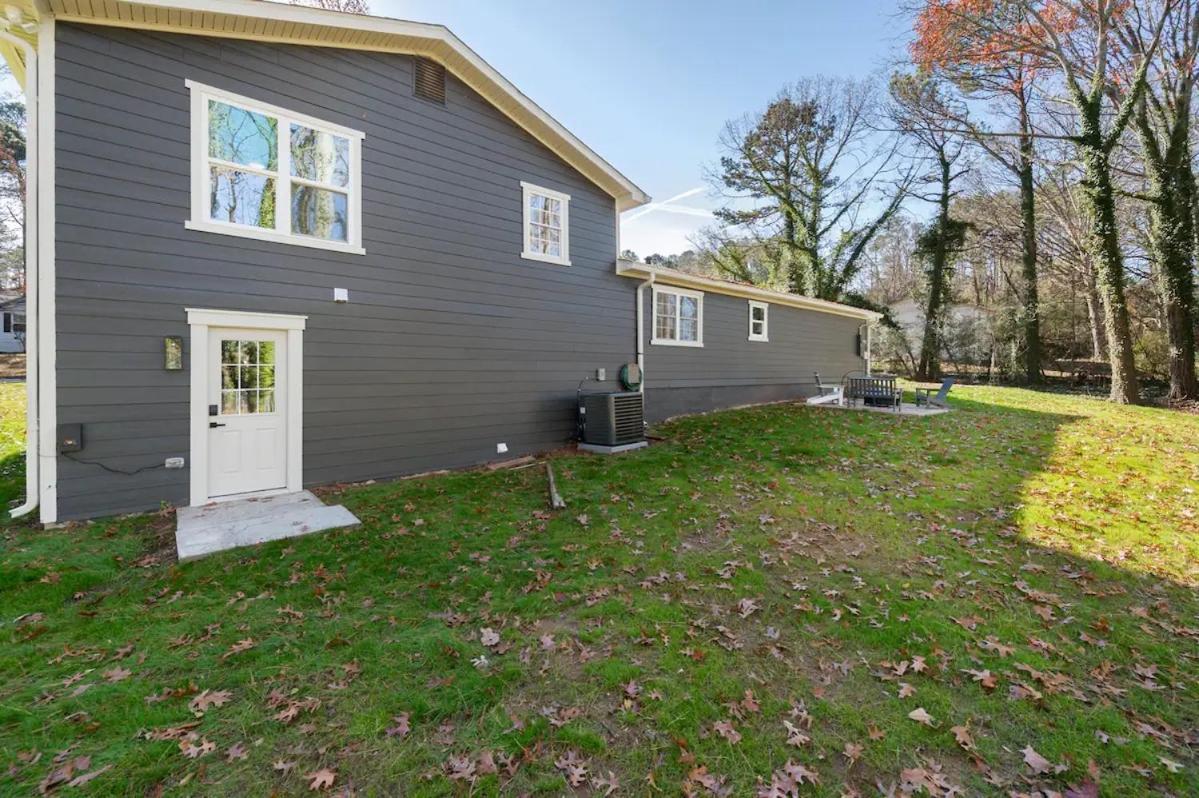 Outdoor Projector, Arcade, Fire Pit, 2 Car Garage, 2 Living Rooms Snellville Luaran gambar